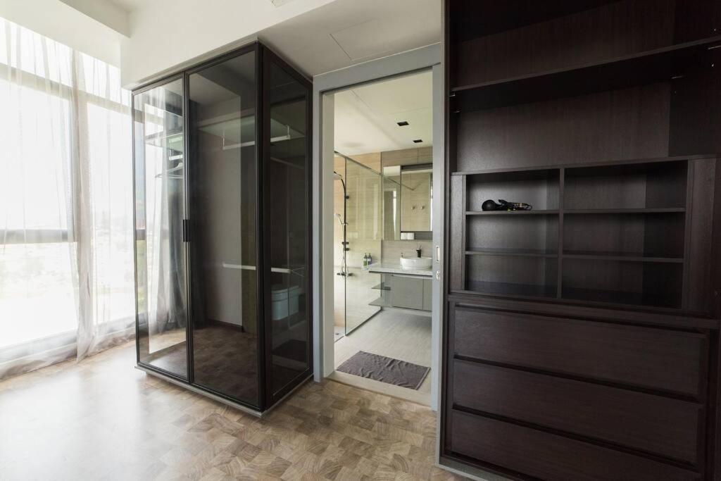 Expressionz Professional By Sleepy Bear Apartment *